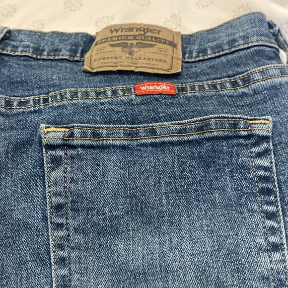 Men’s Wrangler Relaxed Fit Premium Quality Levi Jeans - Picture 9 of 14